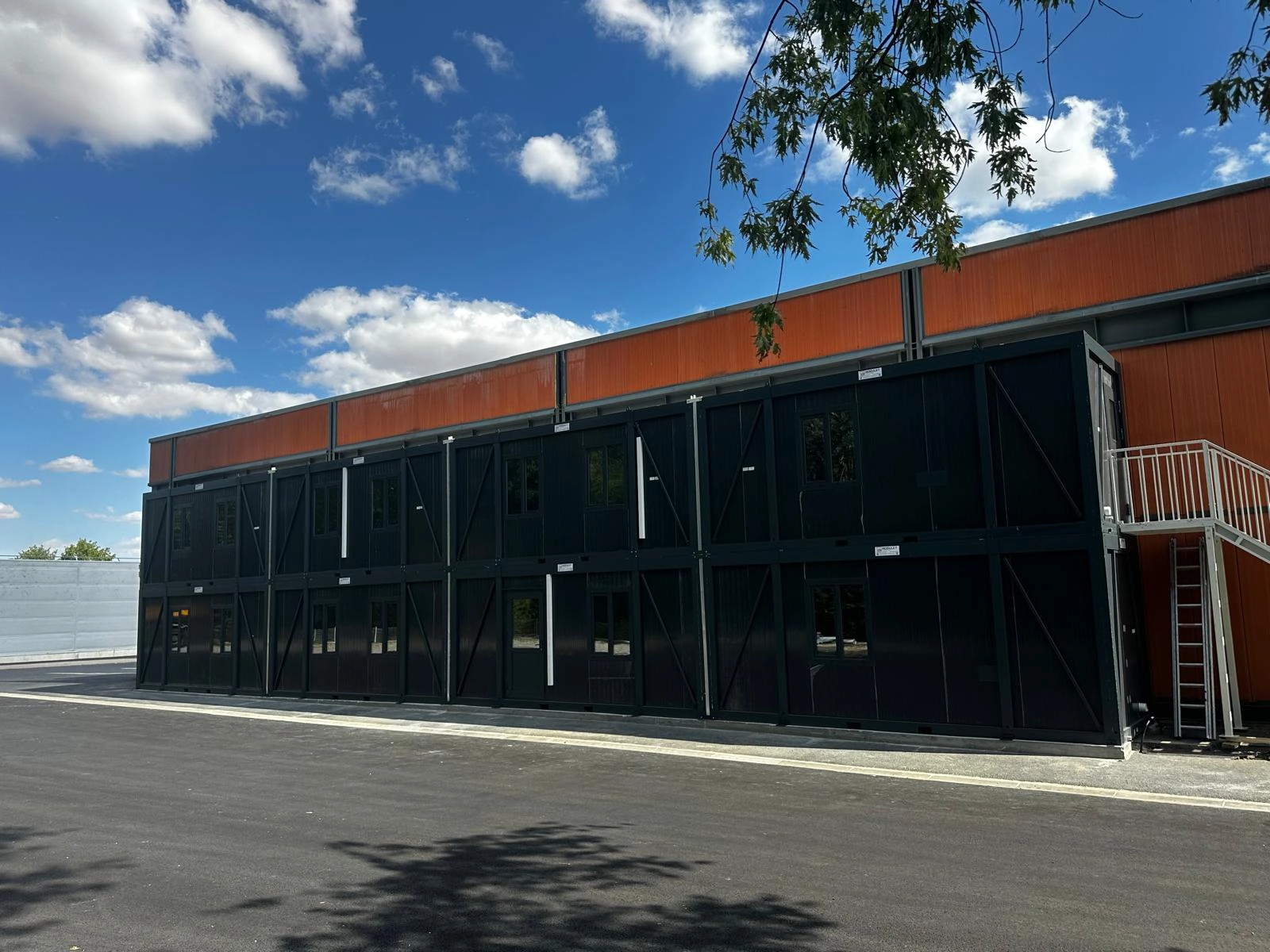 Module-T | 140 m² Two-Storey Modular Office Building Delivered in 48 Hours